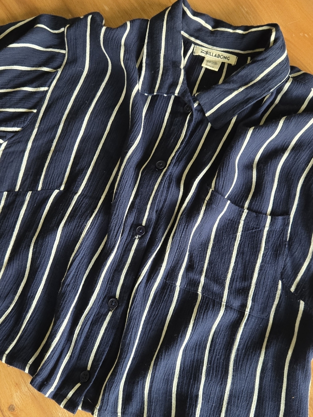 billabong navy stripe cropped button down | size m